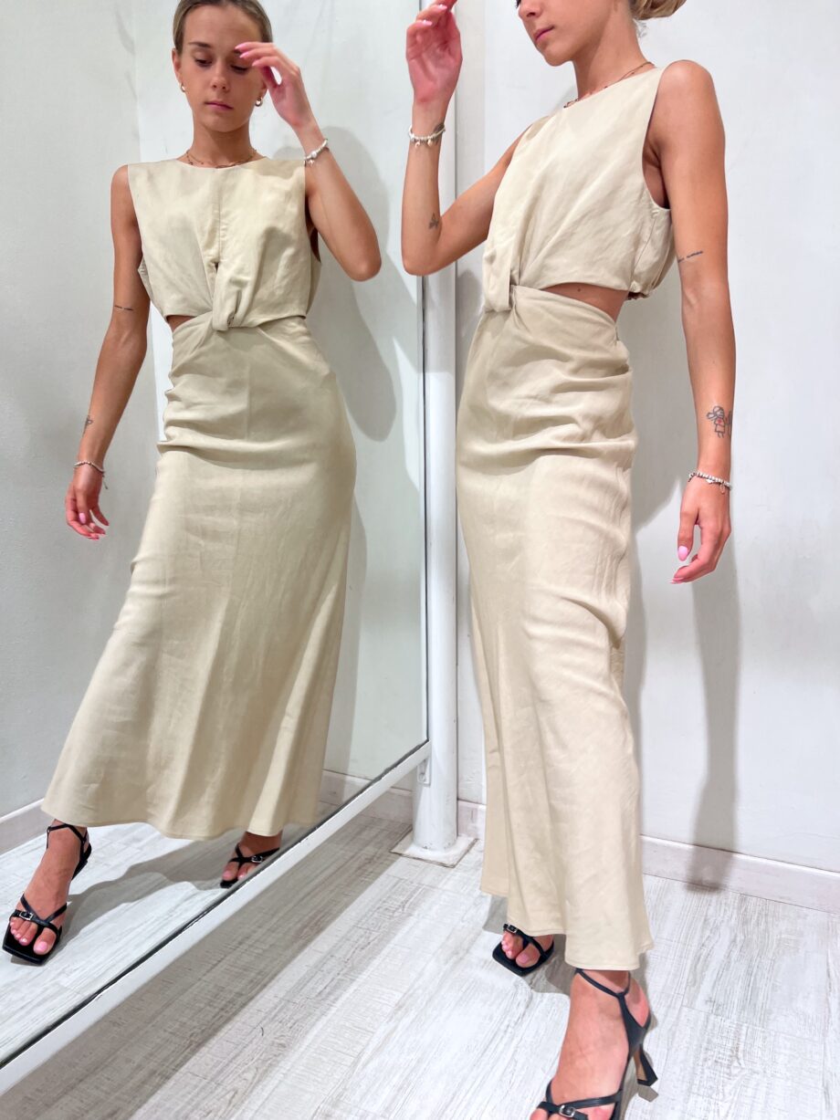 Shop Online Vestito lungo cut out beige in lino Vicolo