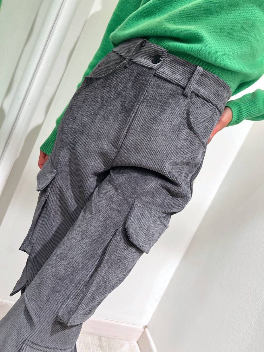 Shop Online Pantalone cargo grigio in velluto Vicolo