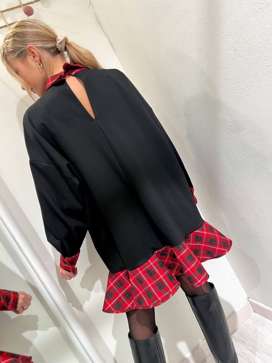 Shop Online Vestito corto over nero tartan rosso Vicolo