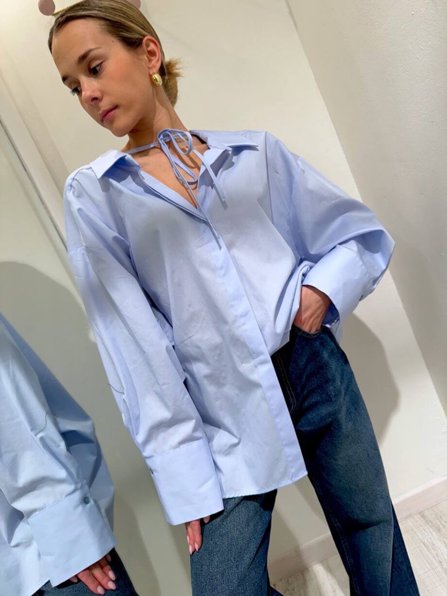 Shop Online Camicia oversize azzurra Vicolo