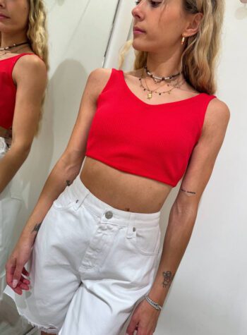 Shop Online Canotta crop costine rossa scollo V Vicolo