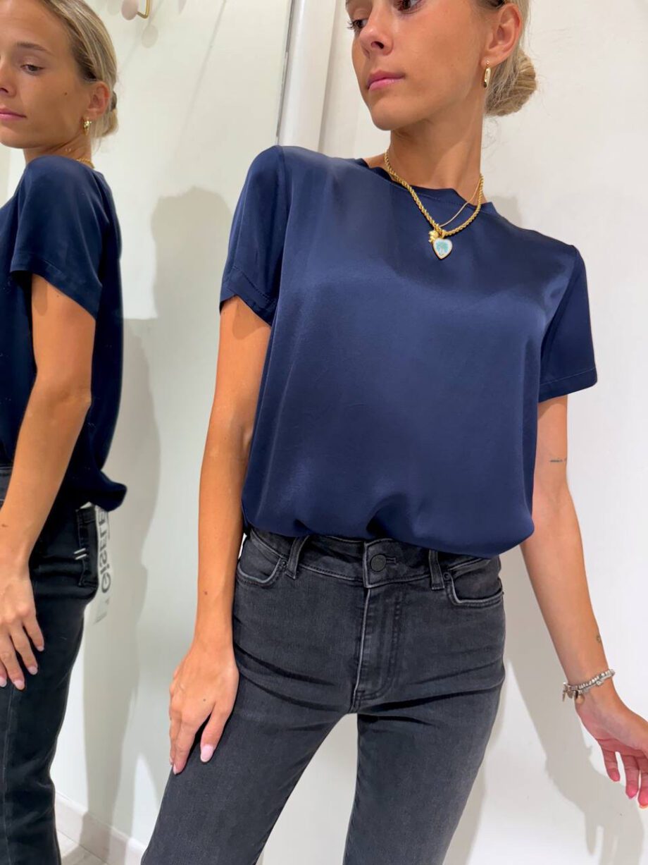 Shop Online T-shirt satin blu in viscosa HaveOne