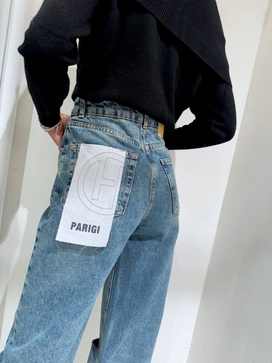 Shop Online Jeans chiaro Parigi con rotture HaveOne