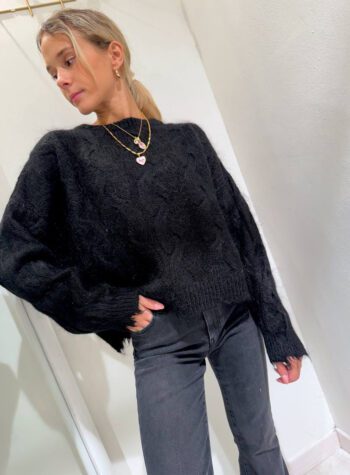 Shop Online Maglione nero con trecce mohair Kontatto