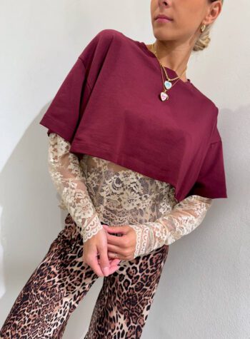 Shop Online T-shirt crop bordeaux maniche pizzo Vicolo