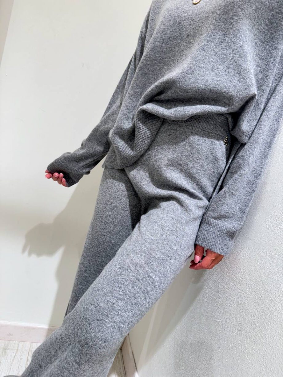 Shop Online Pantalone palazzo in maglia grigio Souvenir