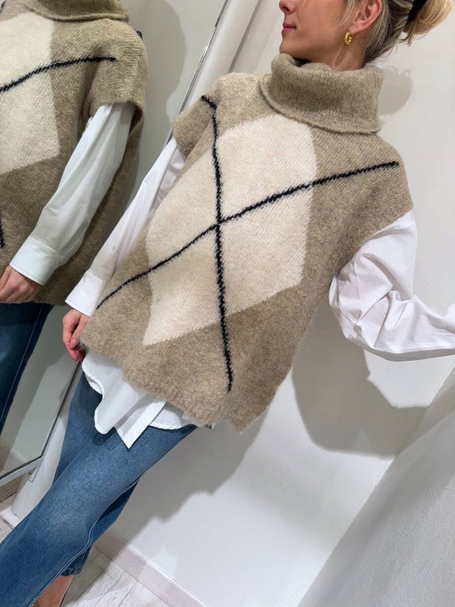 Shop Online Gilet oversize beige rombo HaveOne