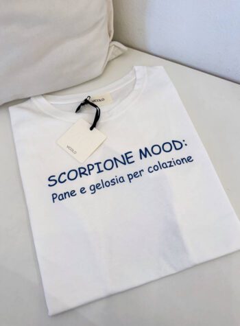 Shop Online T-shirt basic bianca Scorpione Vicolo